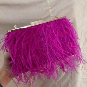 HOT FUCHSIA PINK OLGA BERG FEATHER CLUTCH BAG
